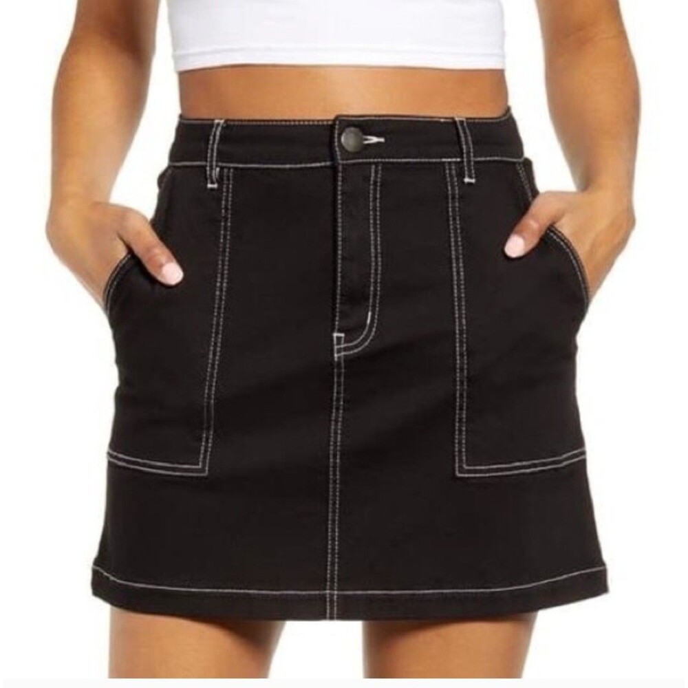 Zara TRF Collection Skirt Size Large Black A-Line Short w/ Contrast Stitching